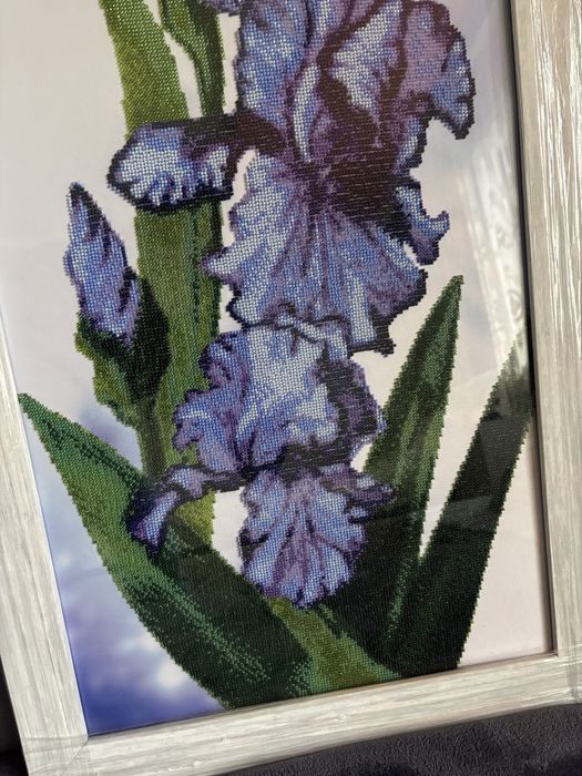 Вишита картина бісером Іриси