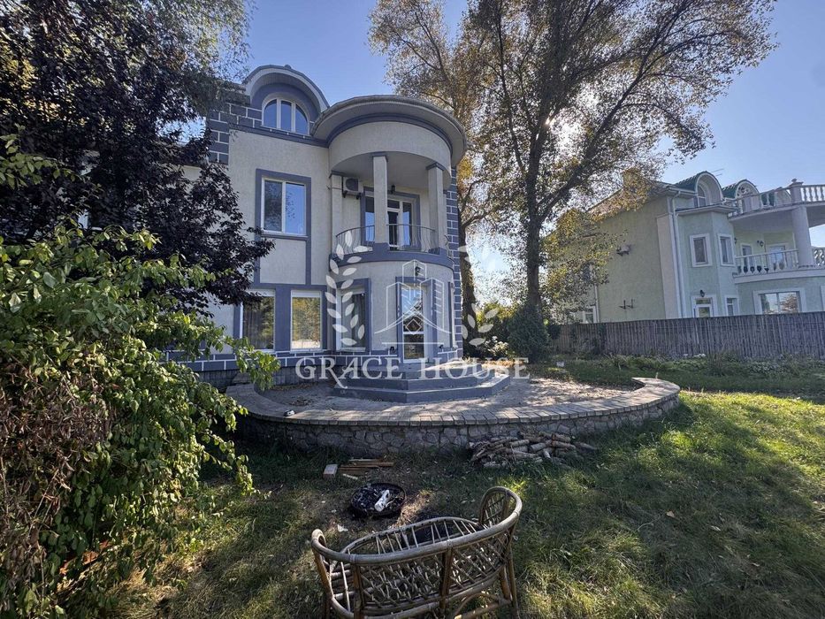 Продажа дома 300м. кв. с выходом на Днепр Конча-Заспа Козин дамба