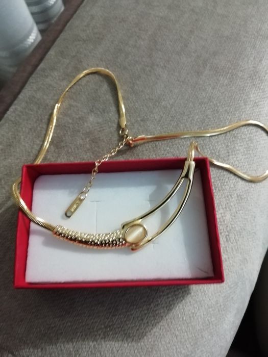 Magnífico colar semi jóia