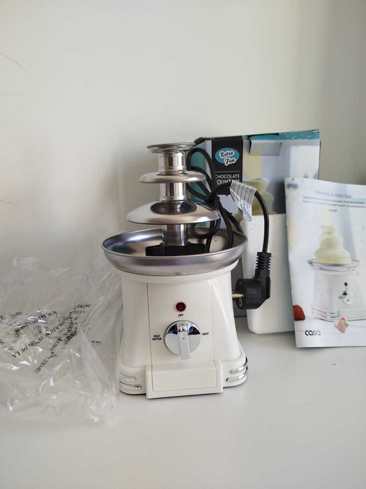 Fonte de Chocolate Retro Fun – CASA (Nova, nunca usada)