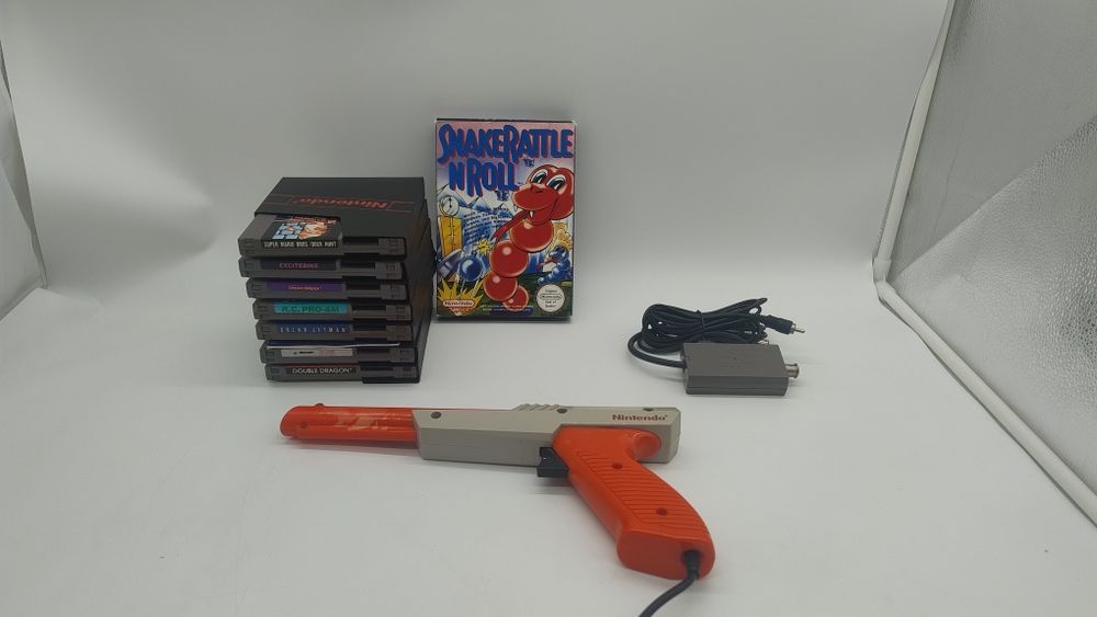 Lote NES | Jogos + Zapper + Adaptador | Bom Estado