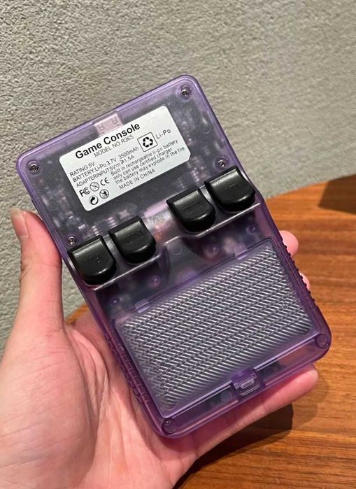 Consola de jogos portátil retro R36S Linux