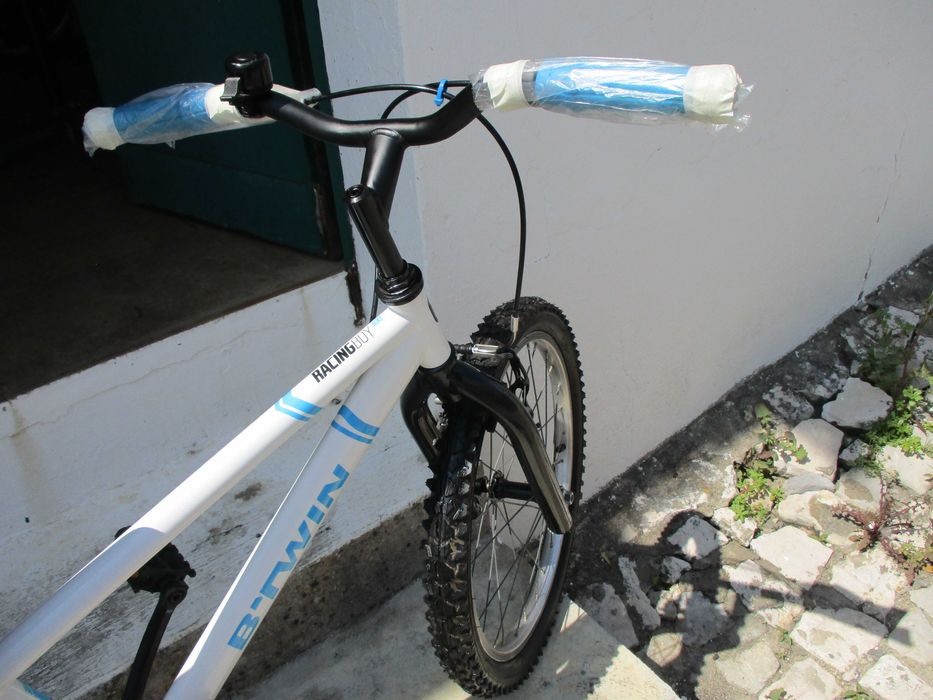 Criança B’Twin branca roda 20 c/ rodinhas