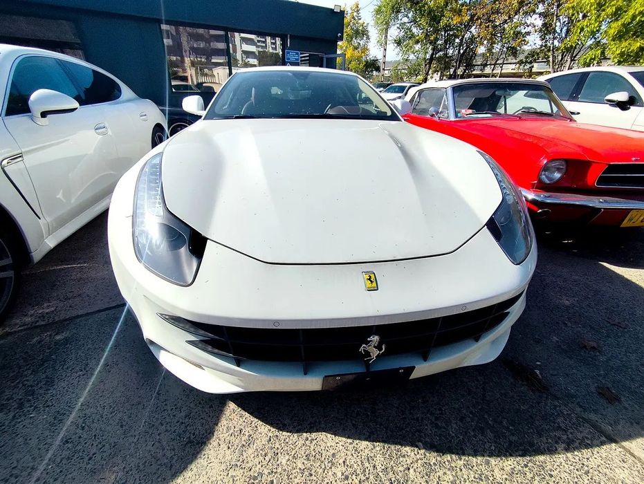 Ferrari FF Ferrari FF, 6.3 , 4x4 4 osobowy Pakiety***Rezerwacja***
