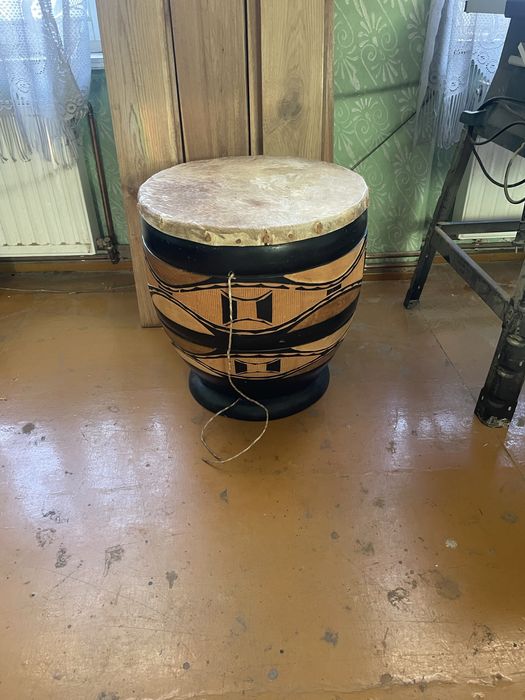 Afrykański duży bęben etniczny Djembe