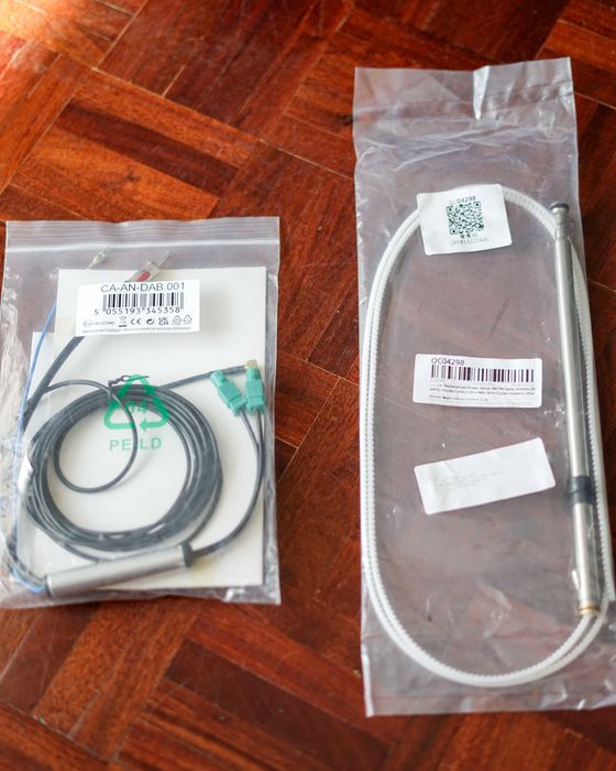 Internal Adapter Kit, Pioneer DAB+ Antenna & Toyota Retractable Antenna64284481034497120