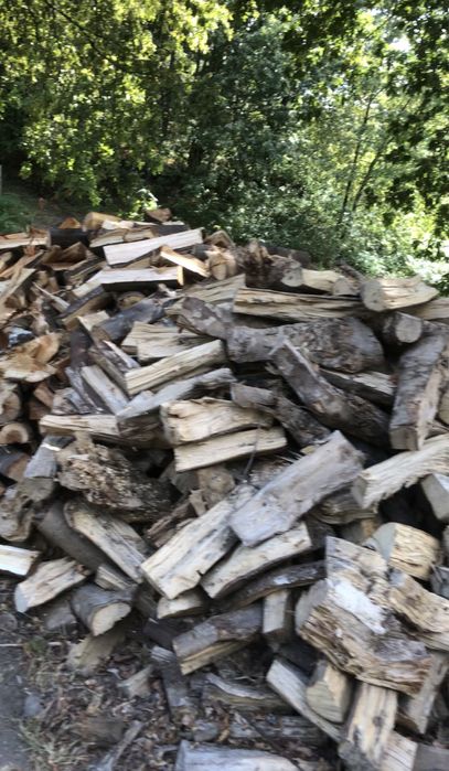 Lenha seca para venda