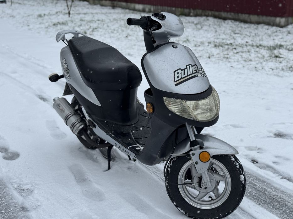 Скутер Qjiang Bullet 50