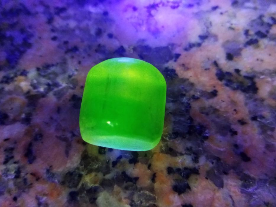 Halita  com 58.10 ct. Gema Raríssima.