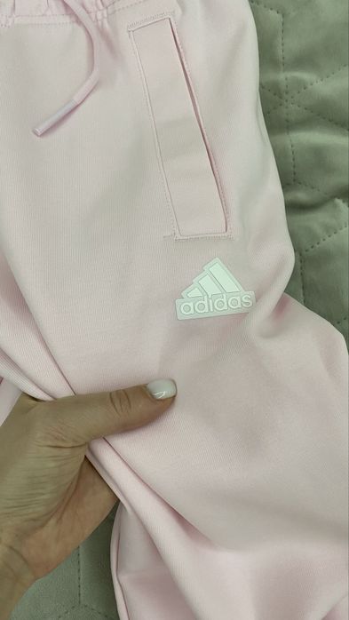 Штаны новые, adidas, размер S