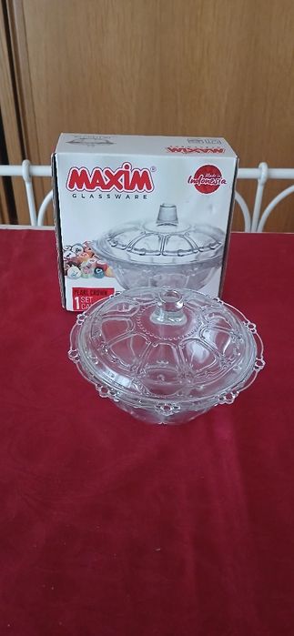 Bomboneira Maxim, nova