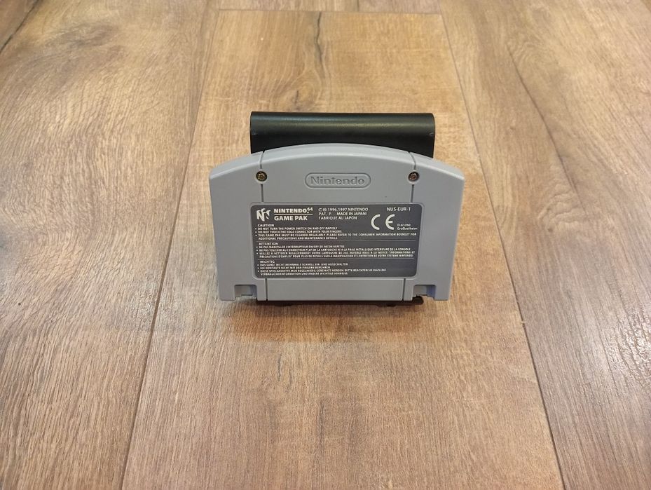 Turok Dinosaur Hunter - Nintendo 64