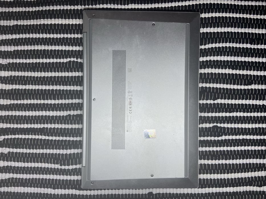 Ноутбук HP Elitebook i7-1185G7 / 16Gb / 256Gb / Win 11