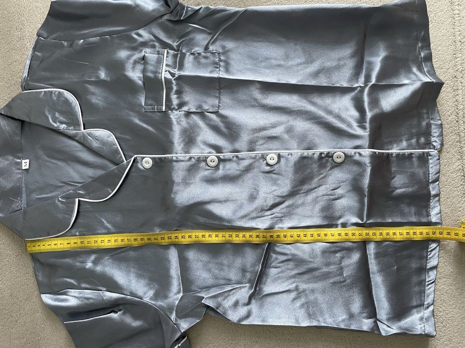 Піжама жіноча шовкова М сіро-блакитна шорти футболка