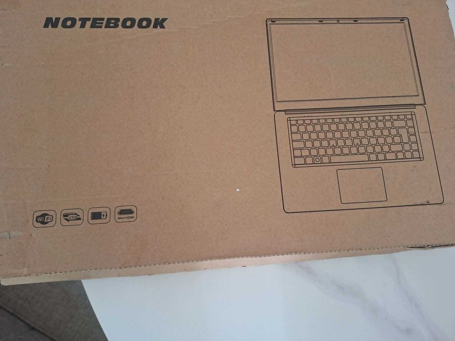 Laptop default string Celeron, 8GB, SSD 128GB, 15,6'' nowy