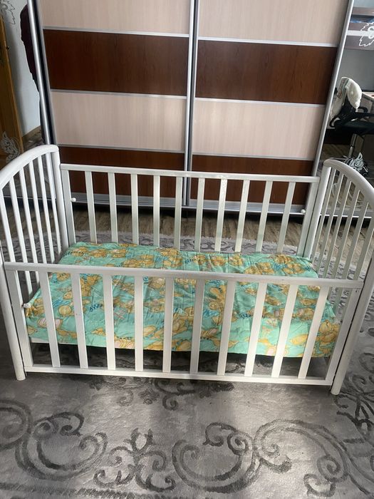 Продам дуже дешево дитяче ліжечко