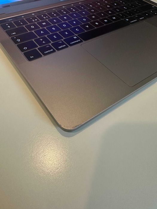 MacBook Pro 13” 2017 | 16GB RAM | 512GB SSD | Touch Bar