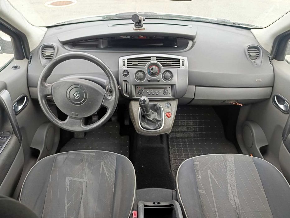 Renault Scenic 1.5 DCI - Ano 2004 - 237.000 Klms