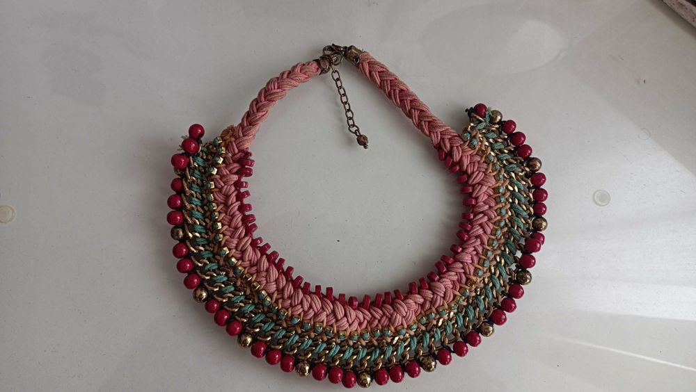 Colar estilo egípcio