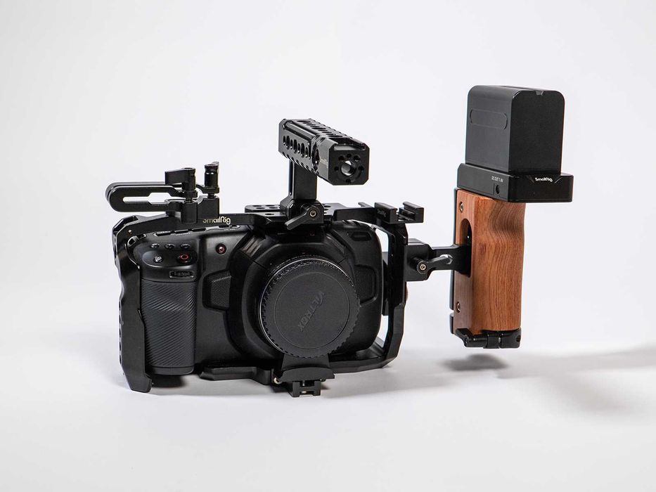 Zestaw Blackmagic Pocket 4K | SmallRig, Viltrox, Zasilanie | FV23%