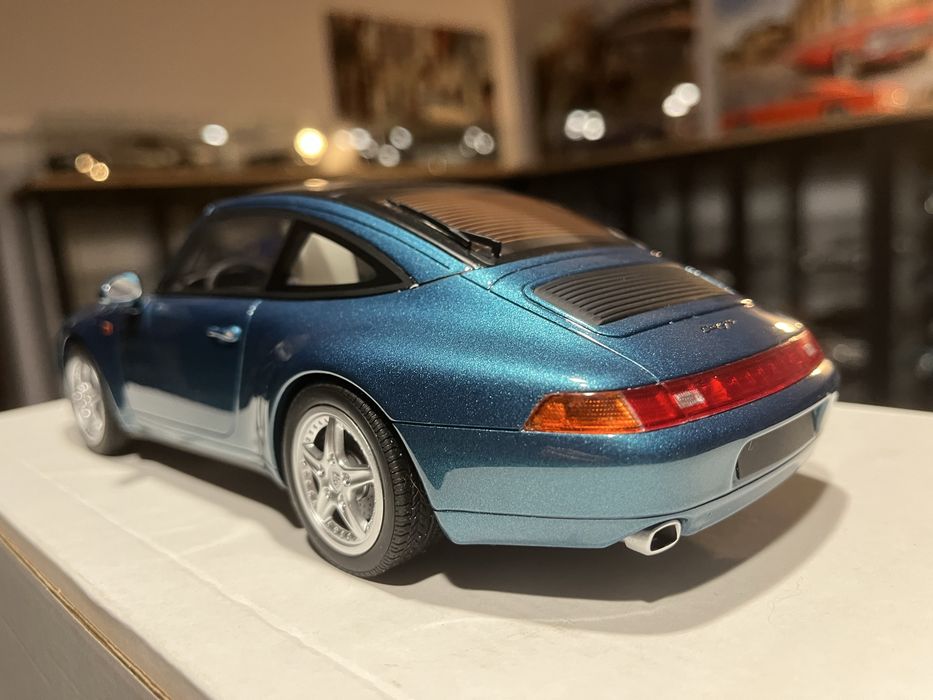 Porsche 993 targa Gt spirit 1:18