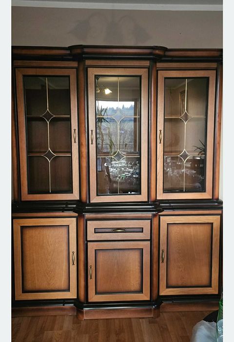 Meble witryna drewniana