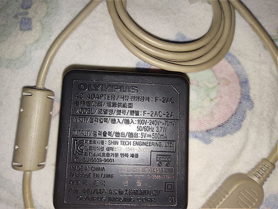 Оригинальное зарядное устройство Olympus F-2AC 5V 500mA USB
