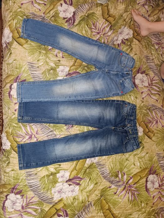 Джинсы мальчика 5-6лет