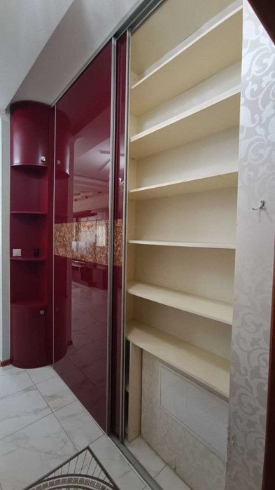 Продається 4-кімнатна квартира ЖК Гвардейский ТОРГ