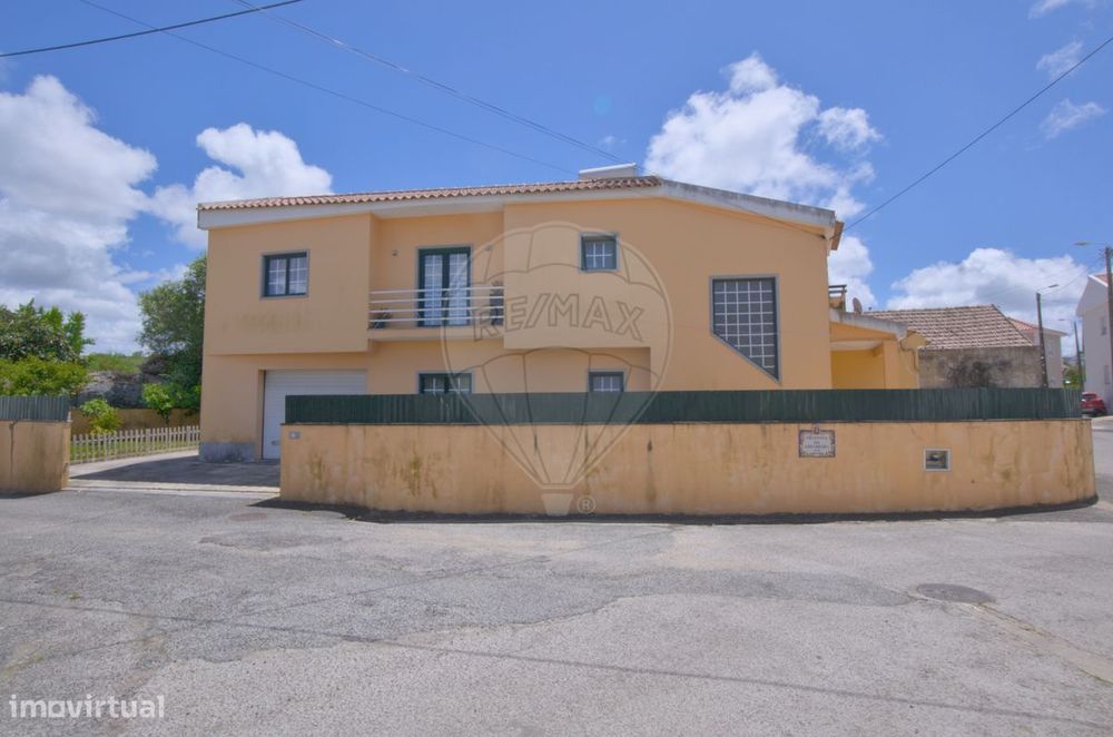 Moradia T5 para venda