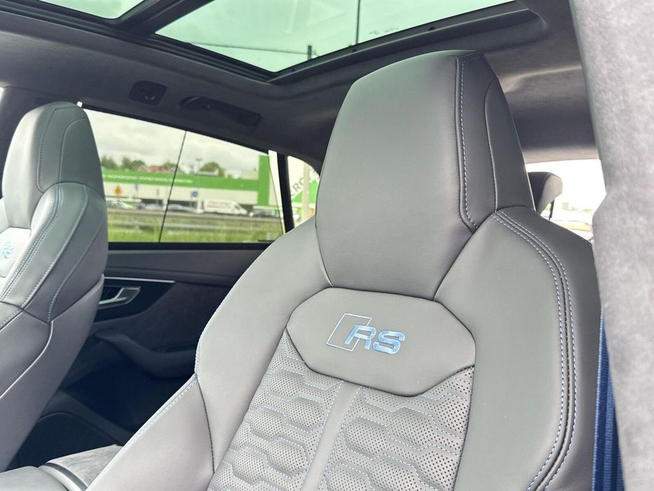 Audi Rs Q8 ||1560||Suv Performance 640 Km Tiptronic