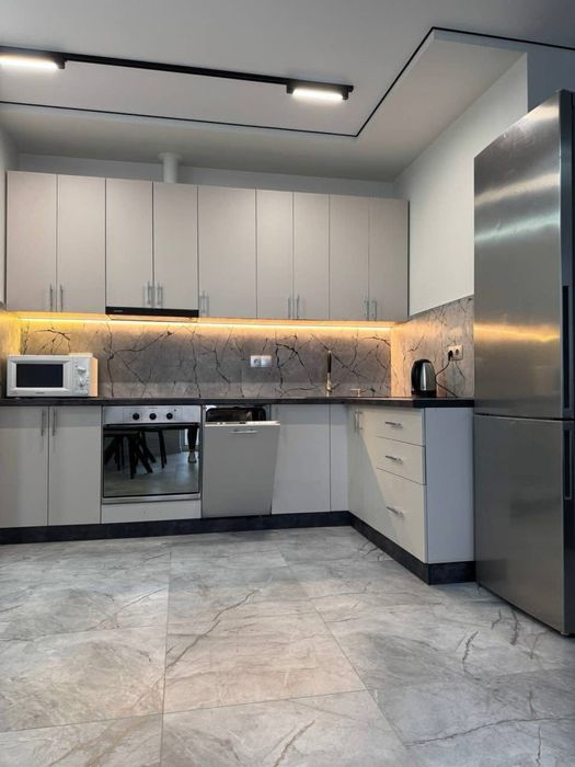 Оренда поблизу центру мікрорайон Варшавський єр іо