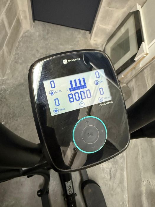 Bicicleta elíptica da marca Domyos Essential + 06