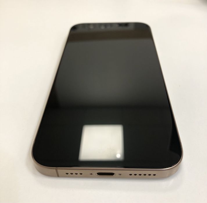 Iphone 16 Pro Max / 256 GB / Tytan Pustynny/  Nowy