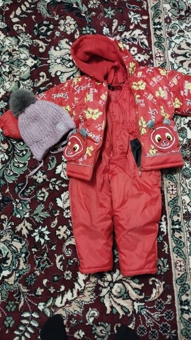 Зимова курточка для дівчинки + шапка і комбінезон.