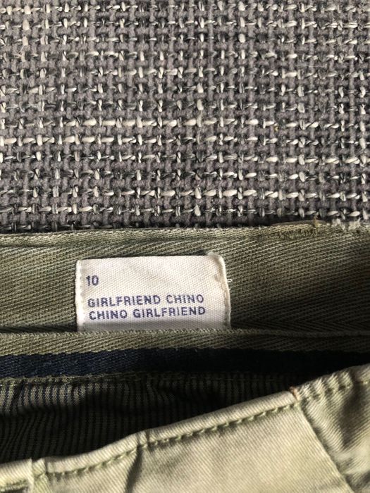 Spodnie damskie GAP chino girlfriend 10