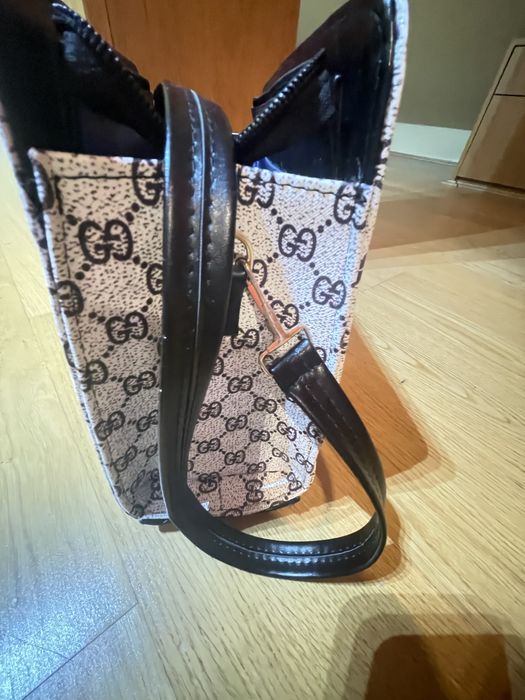 Torebka w dobrym stanie