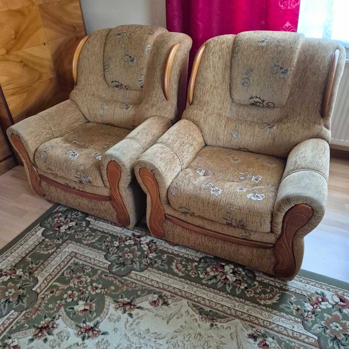 Sofa i dwa fotele