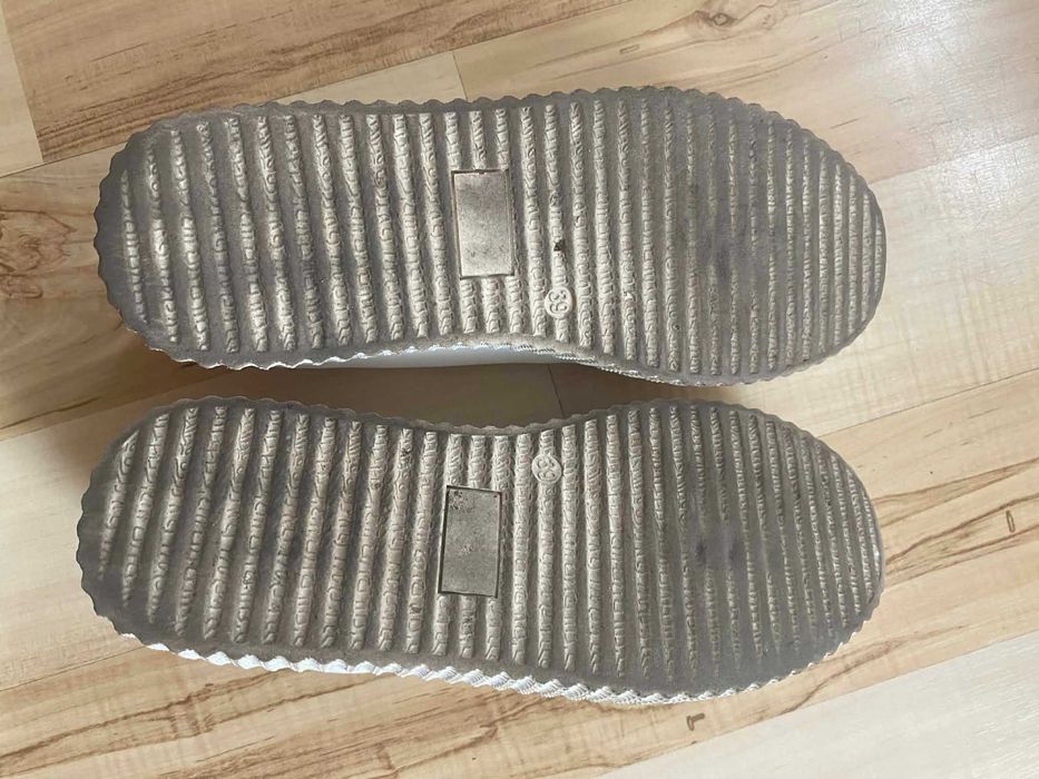 Białe damskie sneakersy Potocki roz. 39