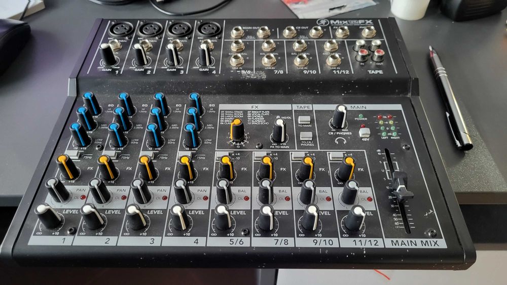 Mikser Mackie Mix12FX