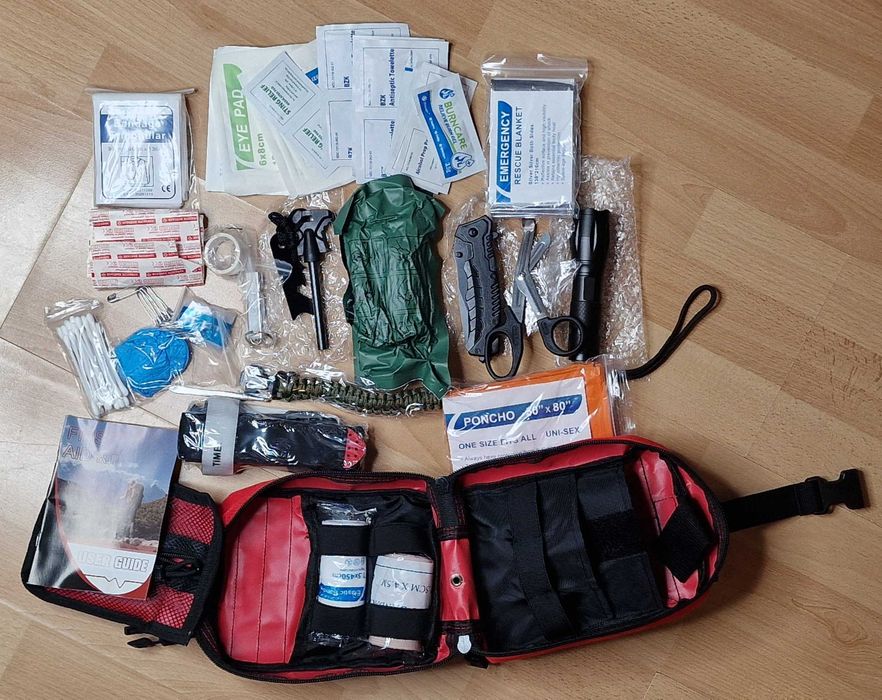 Ulepszona turystyczna apteczka TACTICAL MOLLE