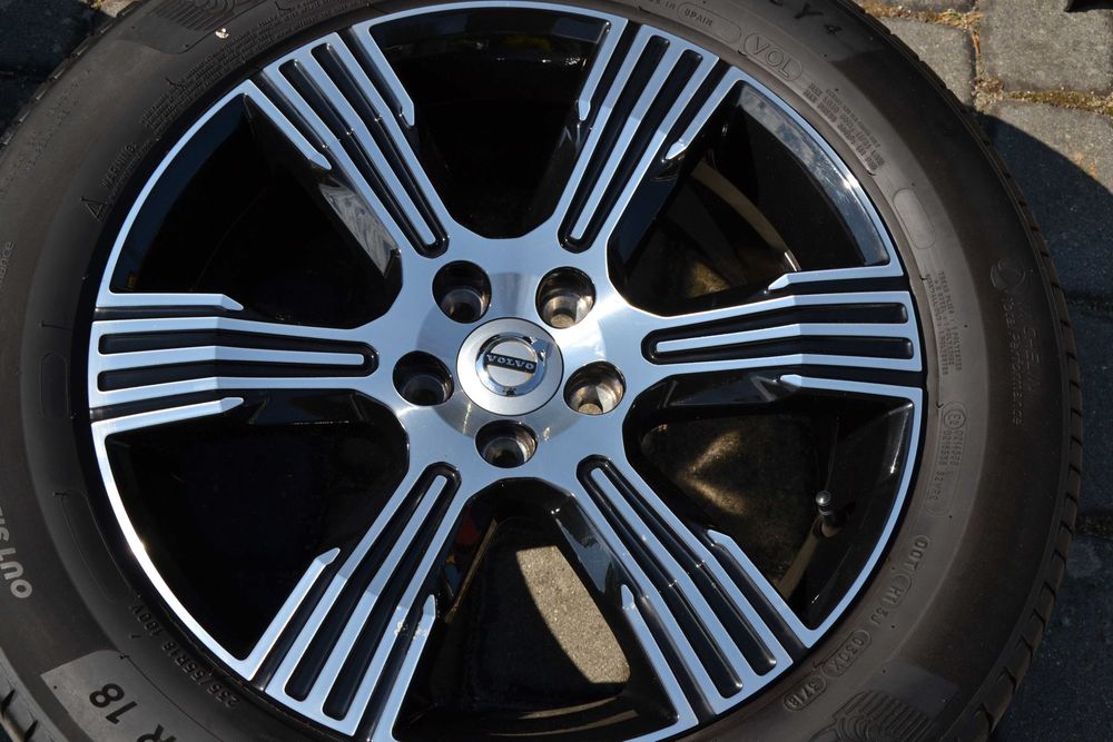 Koła Volvo XC 40 Opony Michelin Lato 235/55/R18 Oryginał