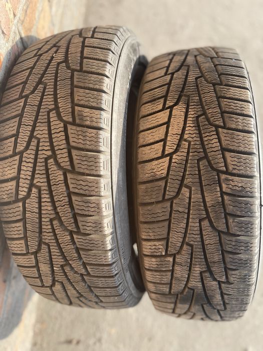 Зимняя резина 195/65 R15 Maxstal Izen 2023 г. как новая (пара)