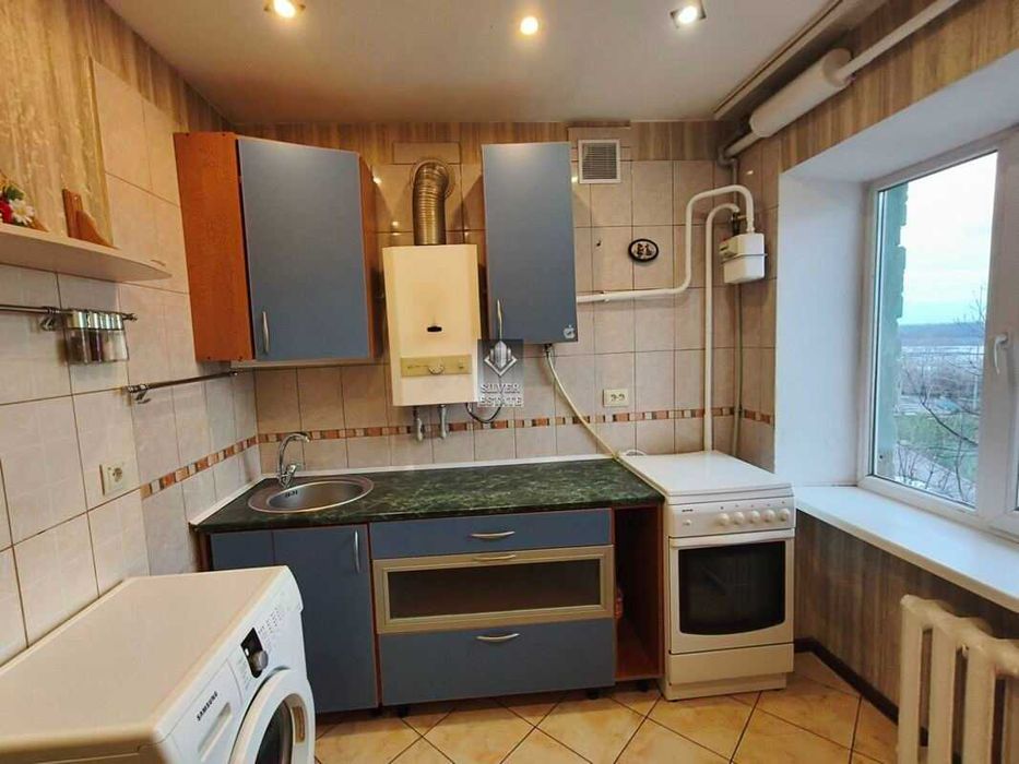 Продаж 2-кімн. квартири у центрі, вул. Перемоги, Вознесенівський р-н