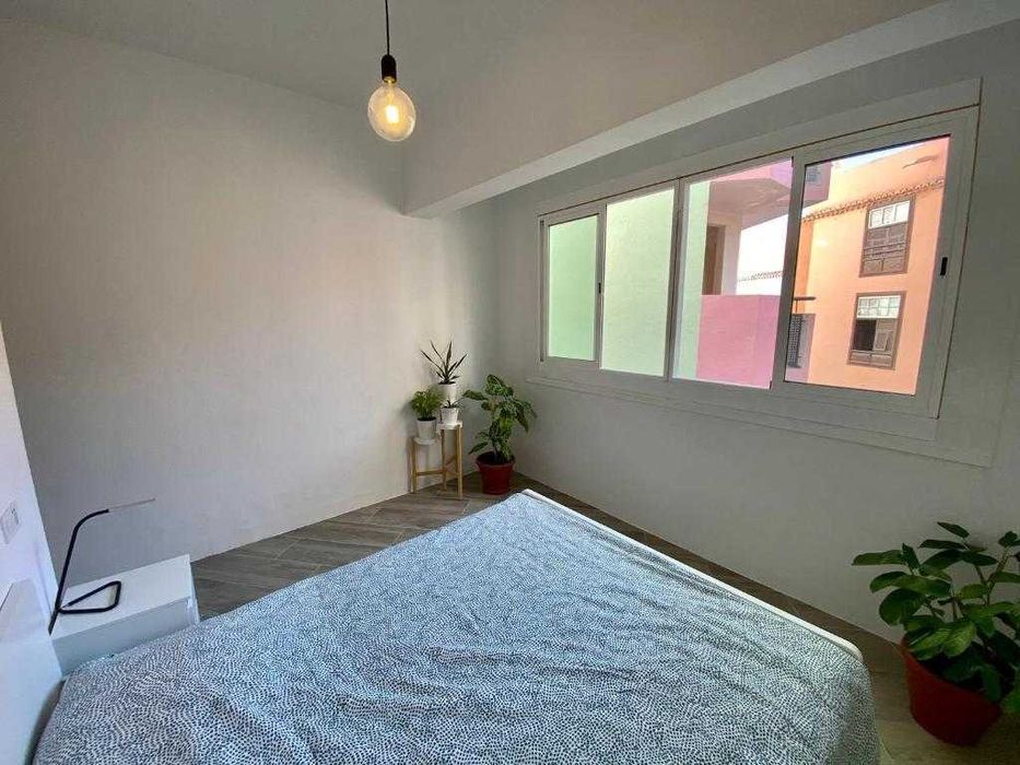 Quartos para ESTUDANTE + terraços na GRAÇA, Centro LISBOA. Pede CAUÇÃO.
