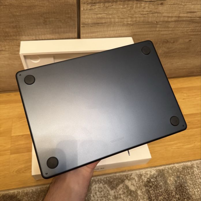 MacBook air 13.6 m2 8/512 2023