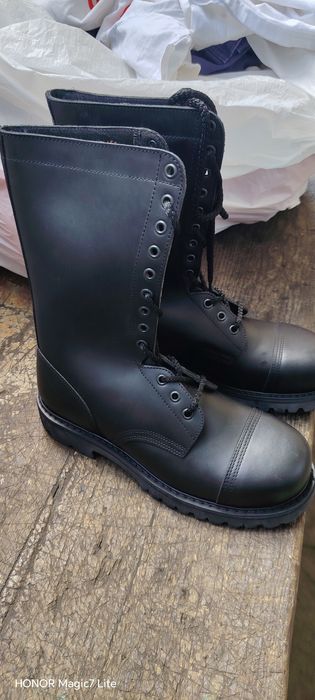 Botas militar novas