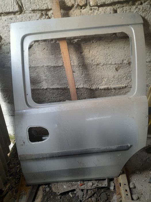 Двері опель комбо