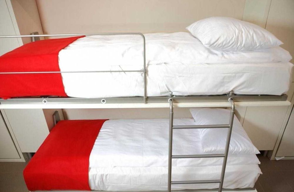 Зручний хостел поруч із ст.метро Васильківська Дешеве житло Київ!