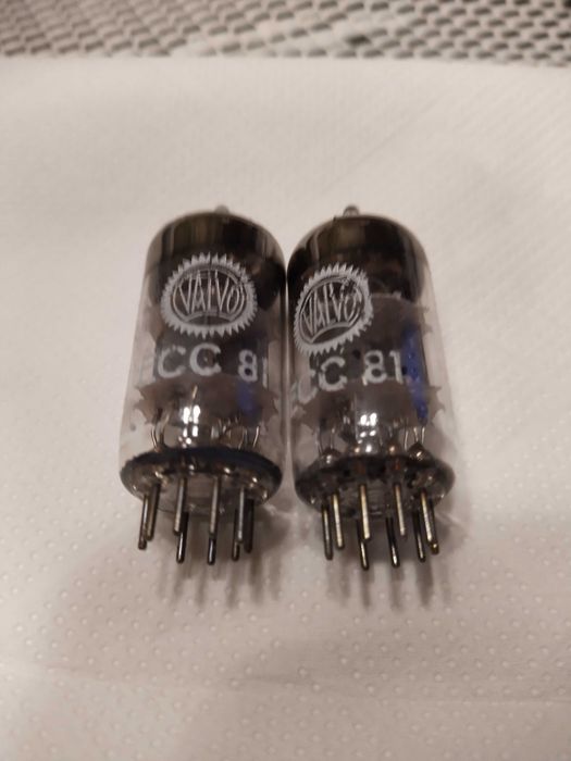 Válvulas ECC81  VALVO